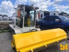 2014 SUPERIOR  SM80CT BROOM SN: 914176