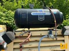 2006 ATLAS COPCO XAS 97 185 CFM TRAILER MOUNTED AIR COMPRESSOR SN: 8972425001