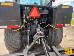 2018 MASSEY FERGUSON BROOM TRACTOR SN: JJM72004