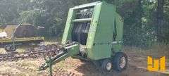JOHN DEERE 318 ROUND BALER SN: 00385X955647