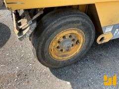 2009 VOLVO  PT-125R 9-WHEEL PNEUMATIC COMPACTION EQUIPMENT SN: 199456