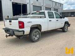 2011 CHEVROLET SILVERADO 2500HD CREW CAB 4X4 PICKUP VIN: 1GC1KVCG5BF220108