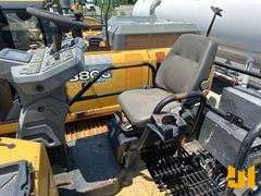 2015 CATERPILLAR AP1000F RUBBER TIRE PAVER  SN: CATAP100KAC400131