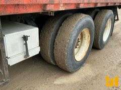 1996 FREIGHTLINER FL80 TANDEM AXLE FLATBED TRUCK VIN: 1FVXJLBB3TL599057