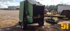 JOHN DEERE 318 ROUND BALER SN: 00385X955647