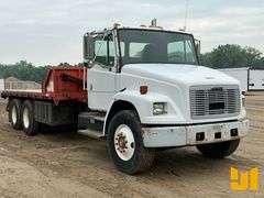 1996 FREIGHTLINER FL80 TANDEM AXLE FLATBED TRUCK VIN: 1FVXJLBB3TL599057