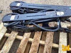 UNUSED 2025 GIYI WELD ON HYDRAULIC THUMB 3T SN: MZJ3T250407
