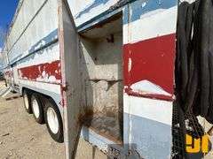 1995 CUSTOMBUILT 45 FT  TRI/A HEAVY DUTY SITE TOOL WORKSHOP TRAILER VIN: NONE