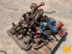 PALLET CONTAINING MISC HAND PUMP