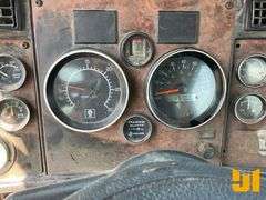 2005 KENWORTH W900B TRI-AXLE REAR DISCHARGE MIXER TRUCK VIN: 1NKWL50X35R071819
