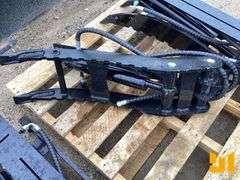 UNUSED 2025 GIYI WELD ON HYDRAULIC THUMB 3T SN: MZJ3T250407