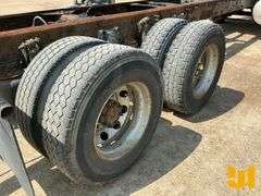 2002 FREIGHTLINER FL112 TANDEM AXLE CAB & CHASSIS VIN: 1FVHBGA872HK42089