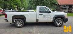2007 CHEVROLET SILVERADO REGULAR CAB 4X2 PICKUP VIN: 1GCEC14C87E527045