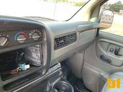 2001 GMC SAVANA 2WD CARGO VAN VIN: 1GTFG29R011235187