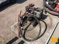 LITTLE BEAVER PORTABLE AUGER (NO BITS)