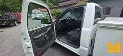 2003 CHEVROLET  SILVERADO 2500 S/A UTILITY TRUCK VIN: 1GBHC24UX3E110682