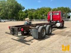 2002 FREIGHTLINER FL112 TANDEM AXLE CAB & CHASSIS VIN: 1FVHBGA872HK42089
