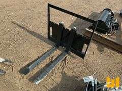UNUSED 29 INCH FORKS