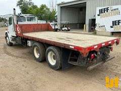 1996 FREIGHTLINER FL80 TANDEM AXLE FLATBED TRUCK VIN: 1FVXJLBB3TL599057