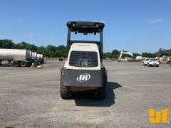 2002 INGERSOLL RAND SD-77DX TF SERIES SINGLE DRUM VIBRATORY ROLLER SN: 170882