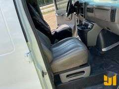 2001 GMC SAVANA 2WD CARGO VAN VIN: 1GTFG29R011235187