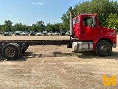 2002 FREIGHTLINER FL112 TANDEM AXLE CAB & CHASSIS VIN: 1FVHBGA872HK42089