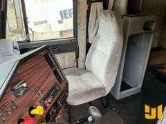 1999 FREIGHTLINER FLD120 TANDEM AXLE TRUCK TRACTOR VIN: 1FUYDSEB5XPA02756