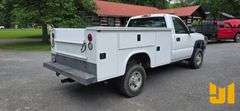 2003 CHEVROLET  SILVERADO 2500 S/A UTILITY TRUCK VIN: 1GBHC24UX3E110682