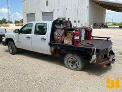 2009 CHEVROLET SILVERADO 2500HD CREW CAB 4X4 FLATBED TRUCK VIN: 1GCHK436X9F178738