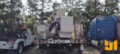 2001 INTERNATIONAL 4700 S/A BUCKET TRUCK VIN: 1HTSCAAN11H339971