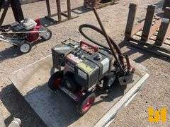 LITTLE BEAVER PORTABLE AUGER (NO BITS)