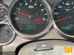 2009 CHEVROLET SILVERADO 3500HD CREW CAB 4X4 FLATBED TRUCK VIN: 1GBHK73609F174381
