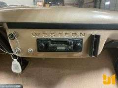 WESTERN GOLF CART SN: 40010512886