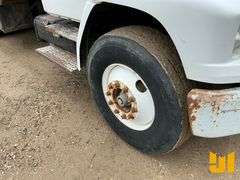 1996 FREIGHTLINER FL80 TANDEM AXLE FLATBED TRUCK VIN: 1FVXJLBB3TL599057