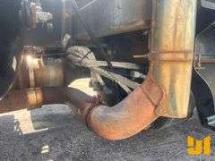 2010 INTERNATIONAL 7400 SBA T/A FUEL & LUBE TRUCK VIN: 1HTWGAAT8AJ214575