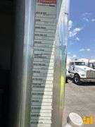2010 KENWORTH T800 TANDEM AXLE DAY CAB TRUCK TRACTOR VIN: 1XKDDO9X2AJ269395