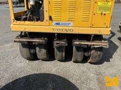 2009 VOLVO  PT-125R 9-WHEEL PNEUMATIC COMPACTION EQUIPMENT SN: 199456