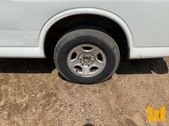2001 GMC SAVANA 2WD CARGO VAN VIN: 1GTFG29R011235187