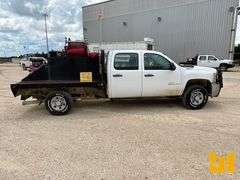 2009 CHEVROLET SILVERADO 3500HD CREW CAB 4X4 FLATBED TRUCK VIN: 1GBHK73609F174381