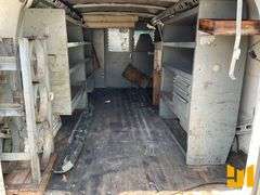 2001 GMC SAVANA 2WD CARGO VAN VIN: 1GTFG29R011235187