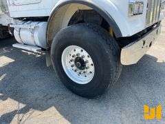 2005 KENWORTH W900B TRI-AXLE REAR DISCHARGE MIXER TRUCK VIN: 1NKWL50X35R071819