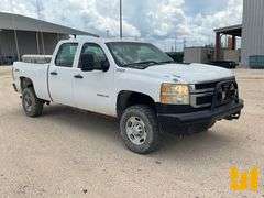 2011 CHEVROLET SILVERADO 2500HD CREW CAB 4X4 PICKUP VIN: 1GC1KVCG5BF220108