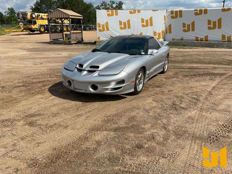 1999 PONTIAC FIREBIRD WS.6 VIN: 2G2FV22G0X2235111