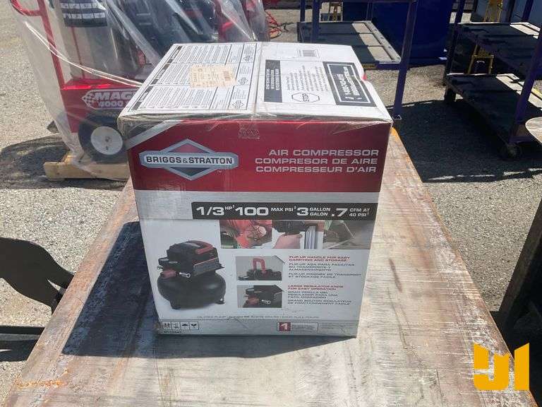 UNUSED BRIGGS & STRATTON AIR COMPRESSOR