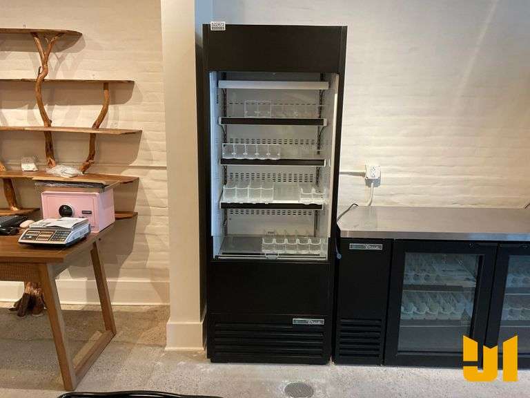 TRUE T0AM-30-HC-NSL01 OPEN DISPLAY MERCHANDISER