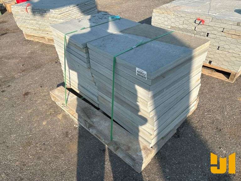 PALLET OF 23 1/2”X23 1/2” BLUE STONE PAVERS