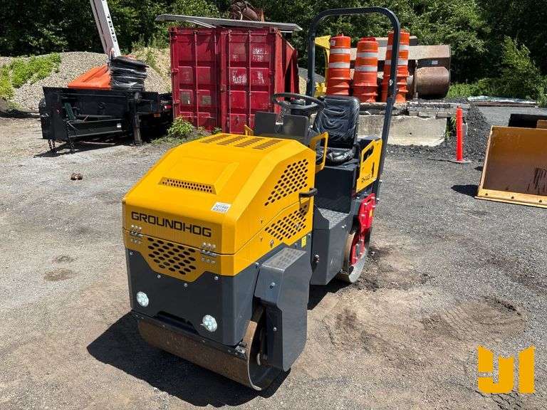 GROUNDHOG RH14G TANDEM VIBRATORY ROLLER SN: 24RH14G1009