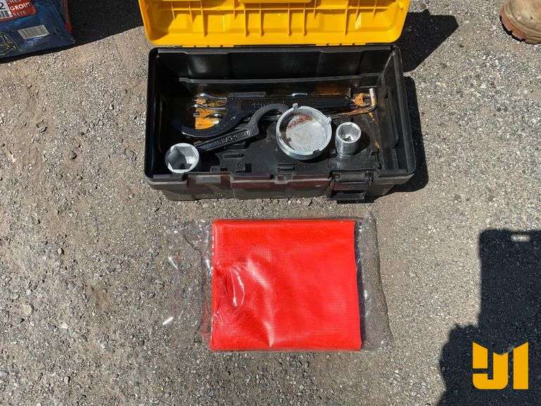TOOL BOX W/TOOLS