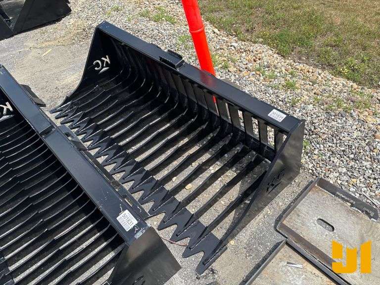 UNUSED SKELETON BUCKET HIGH SIDE 76 INCH