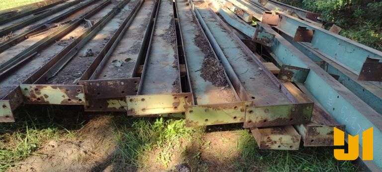 STEEL BUILDING FRAME 110’ X 110’
